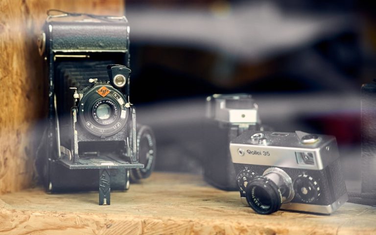 Capturing Moments: A Photographer’s Guide to Essential Equipment